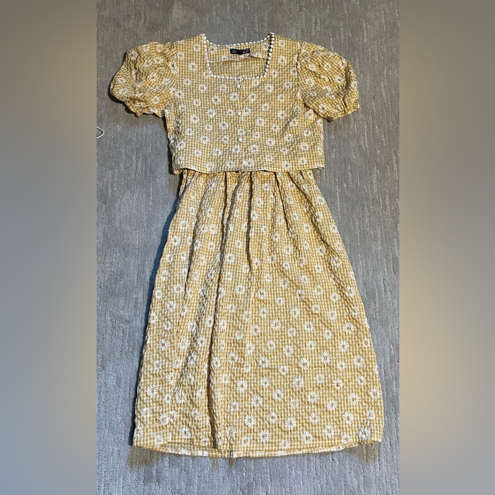 Yellow Floral Two Piece Blouse and Skirt Set